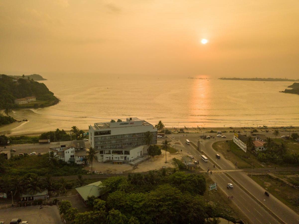 Blue Beach Galle Bagian luar foto